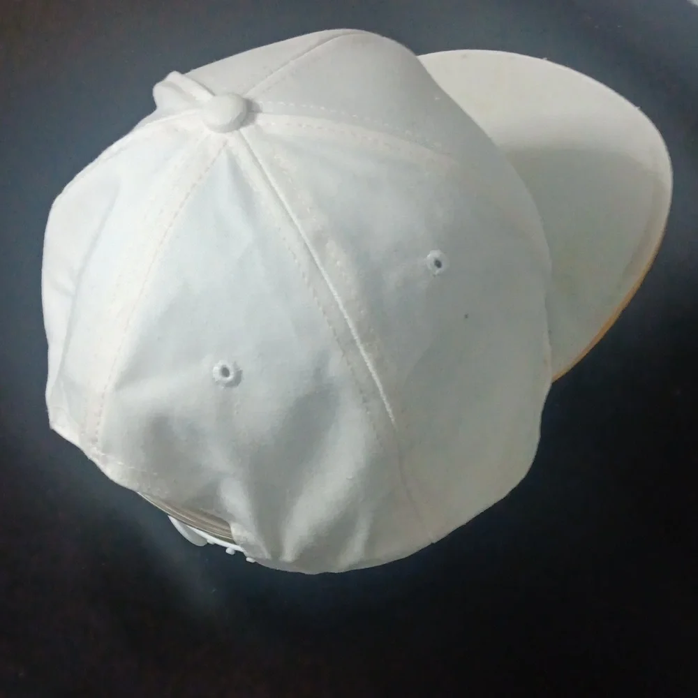 BACARDI RUMS HAT - Picture 3 of 6